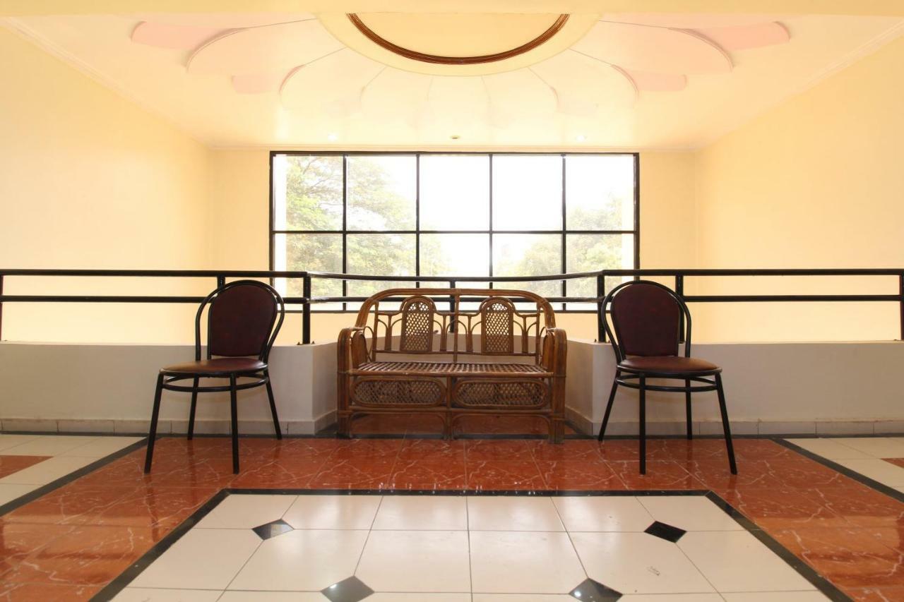 Oyo 29615 Chandraphool Garden Alandi Exterior photo